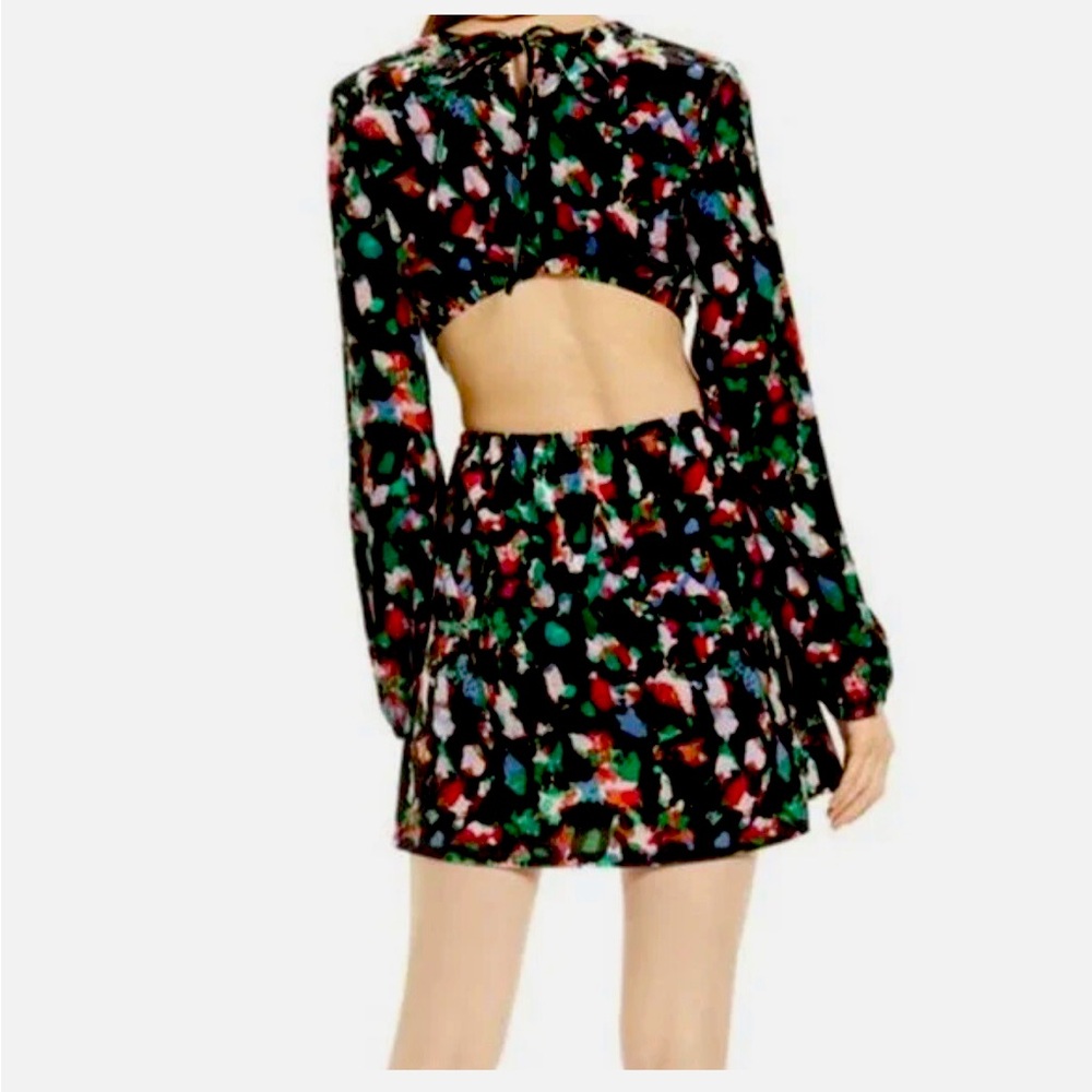 Open Edit Floral Velvet Cut Out Back
Mini Dress